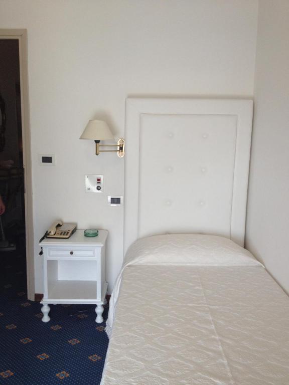 פורטה דיי מארמי Hotel Tirreno חדר תמונה