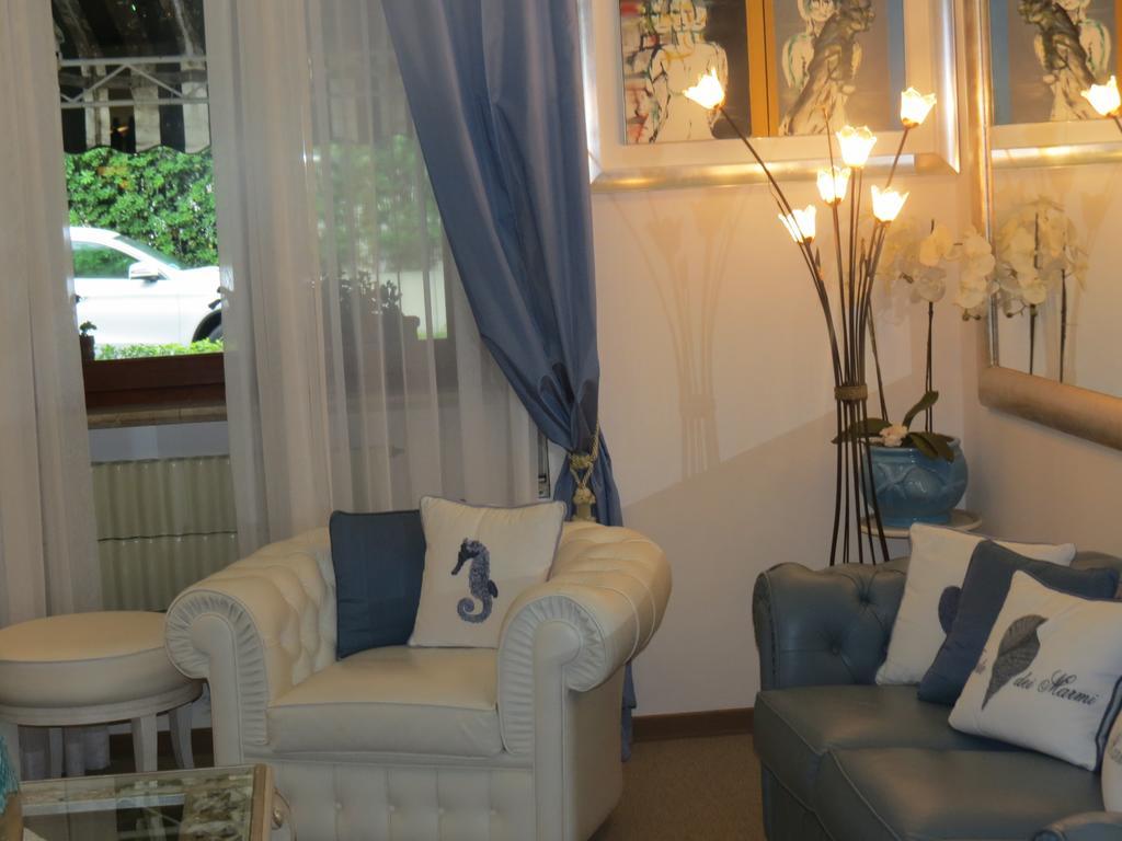 פורטה דיי מארמי Hotel Tirreno מראה חיצוני תמונה